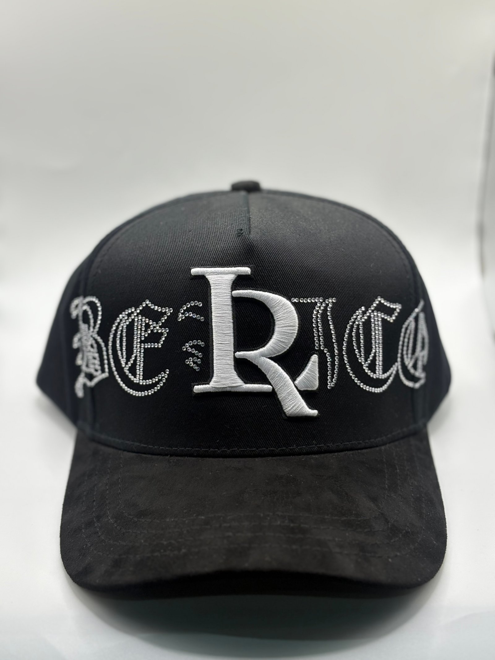 Toto x Luis R Crystal white