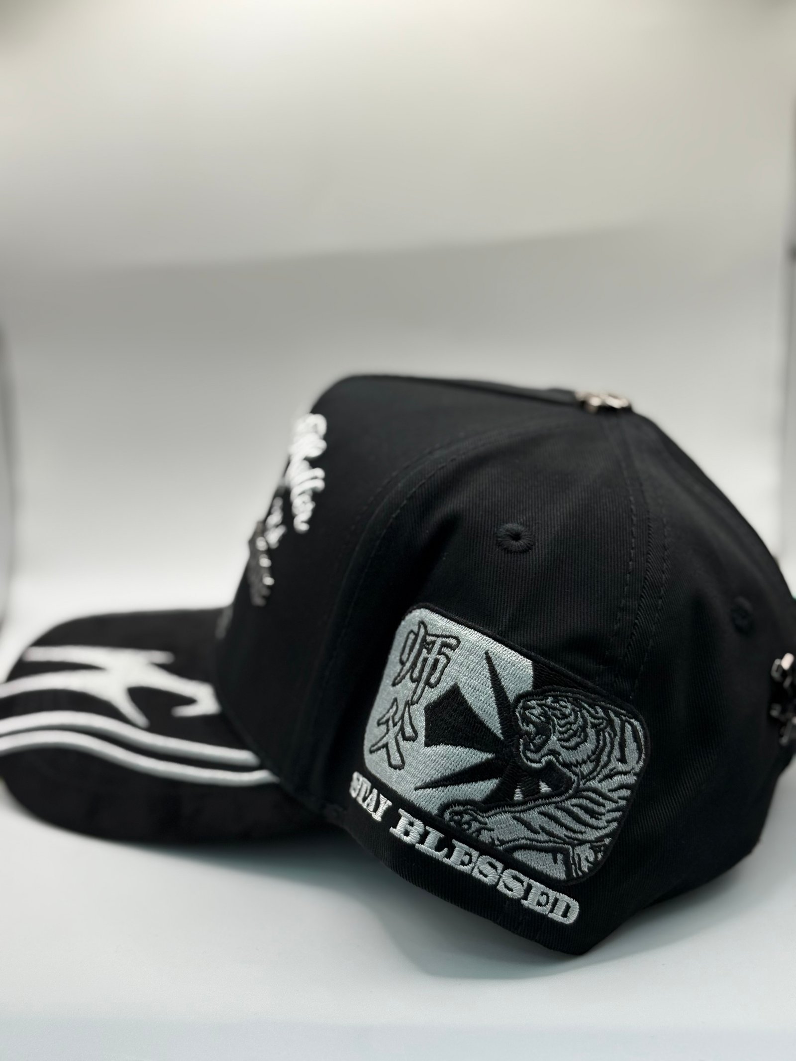 Báez x Shifu Mind Over Matter - foto 3