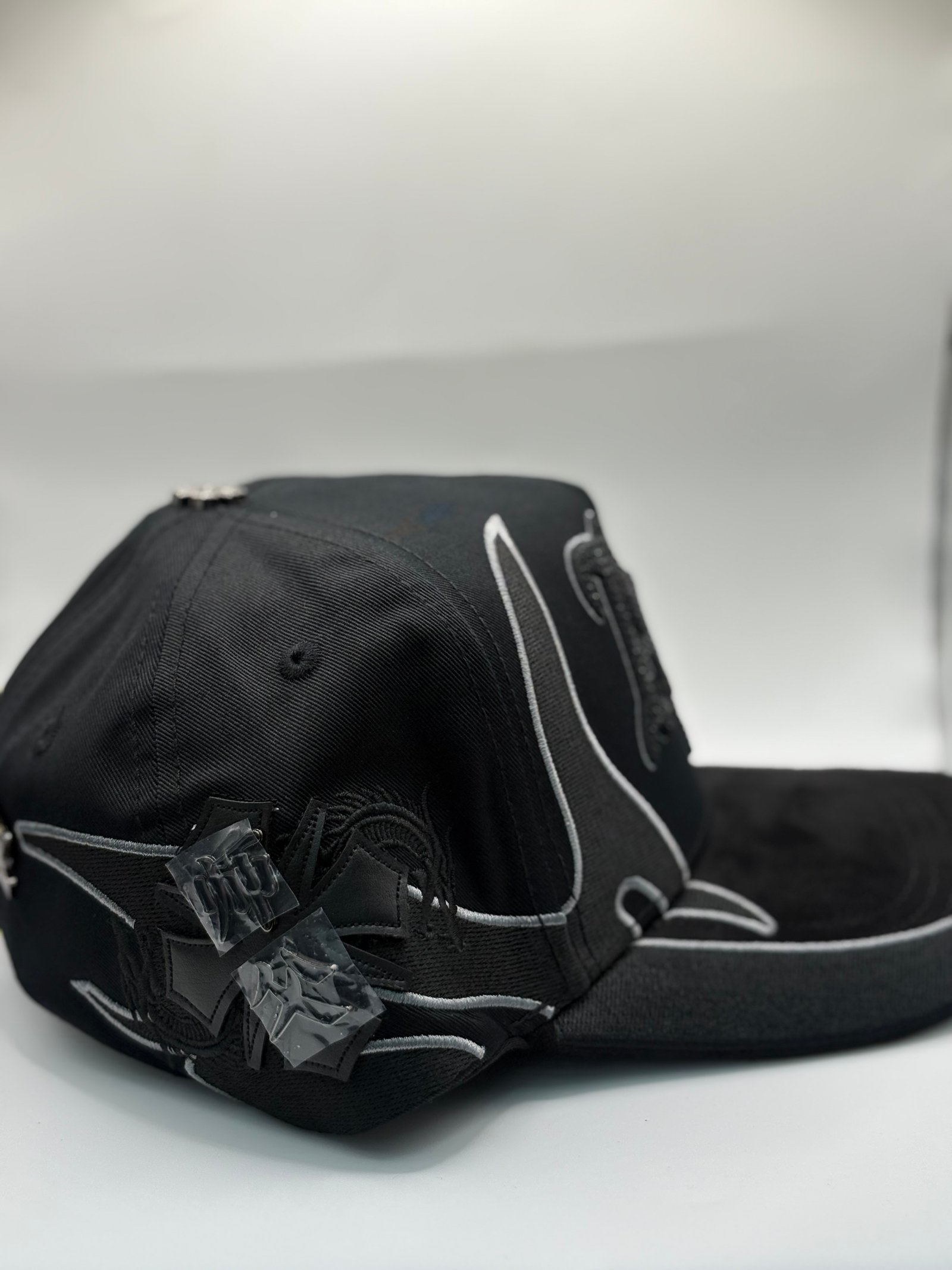 Báez x Shifu ABZ Total Black - foto 2